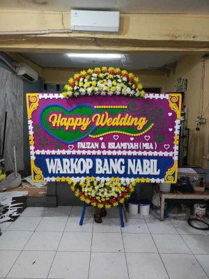 Papan Bunga di Blerong Guntur