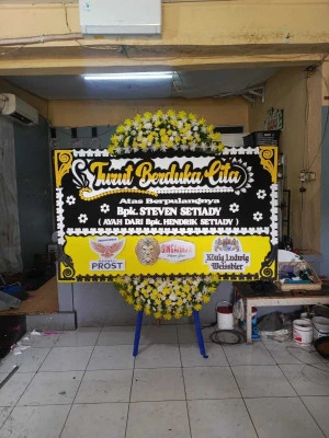 Papan Bunga di Blerong Guntur